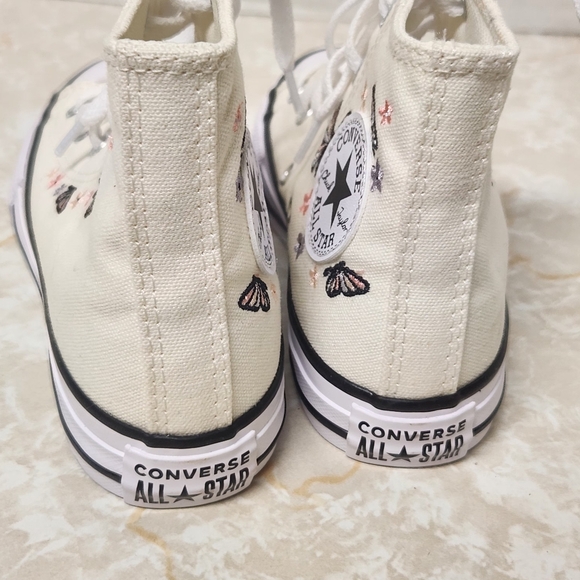 Converse Chuck Taylor All Star Hi Top Cream Color w/Butterflies Youth Kids Sz 12 - Picture 5 of 10